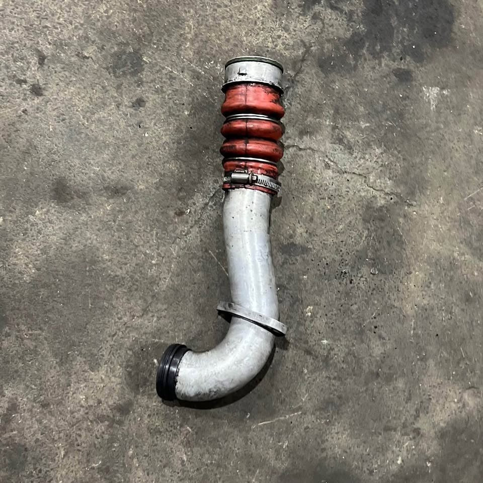 BMW 330d E90 M57N2 Red Boost Pipe 11617796303