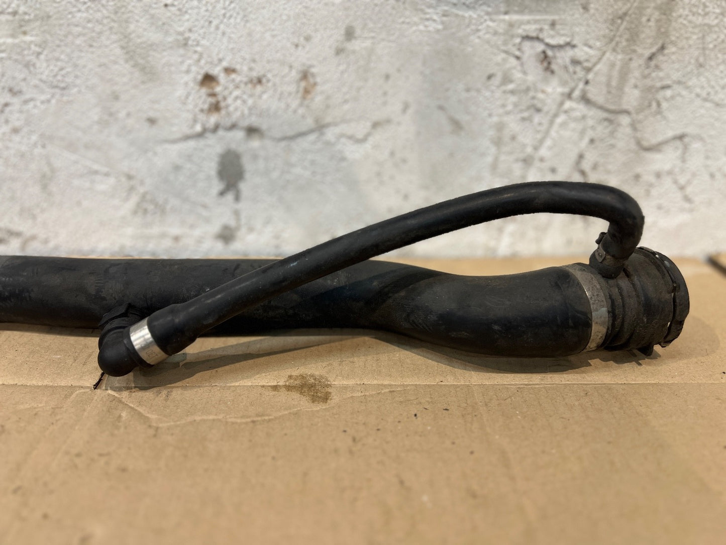 BMW 3 SERIES E92 E91 E90 E93 DIESEL ENGINE WATER COOLANT PIPE 7789587