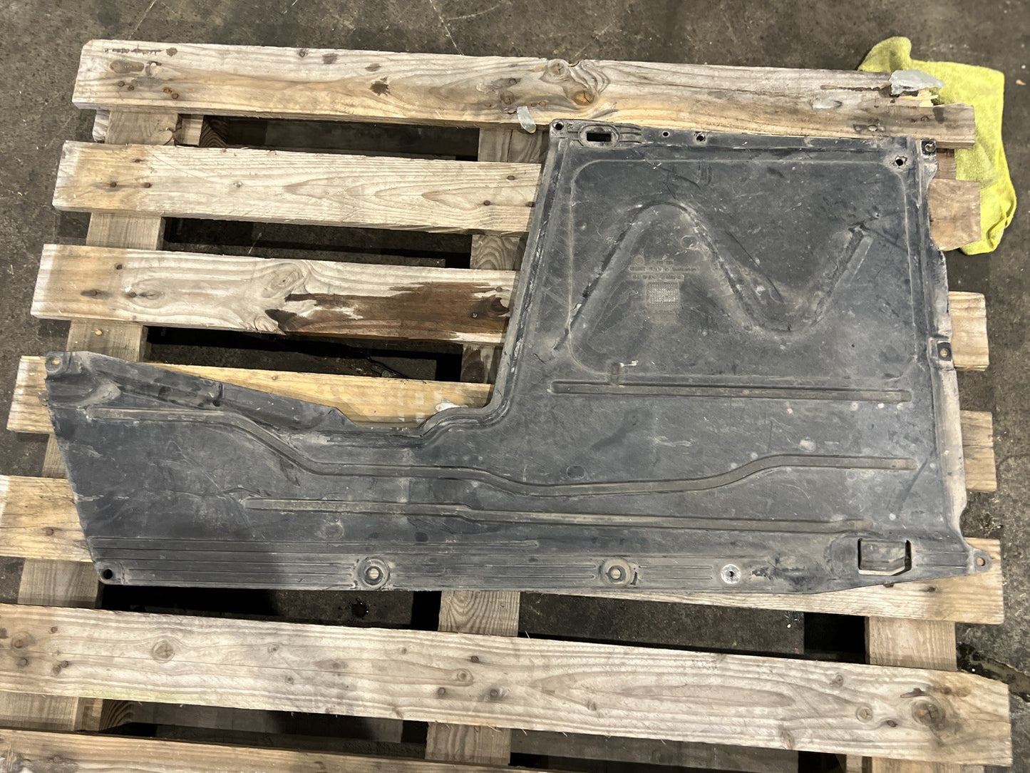 BMW 1 3 SERIES F20 F21 F30 F31 AUTO GEARBOX UNDERTRAY UNDER-TRAY COVER 7241831