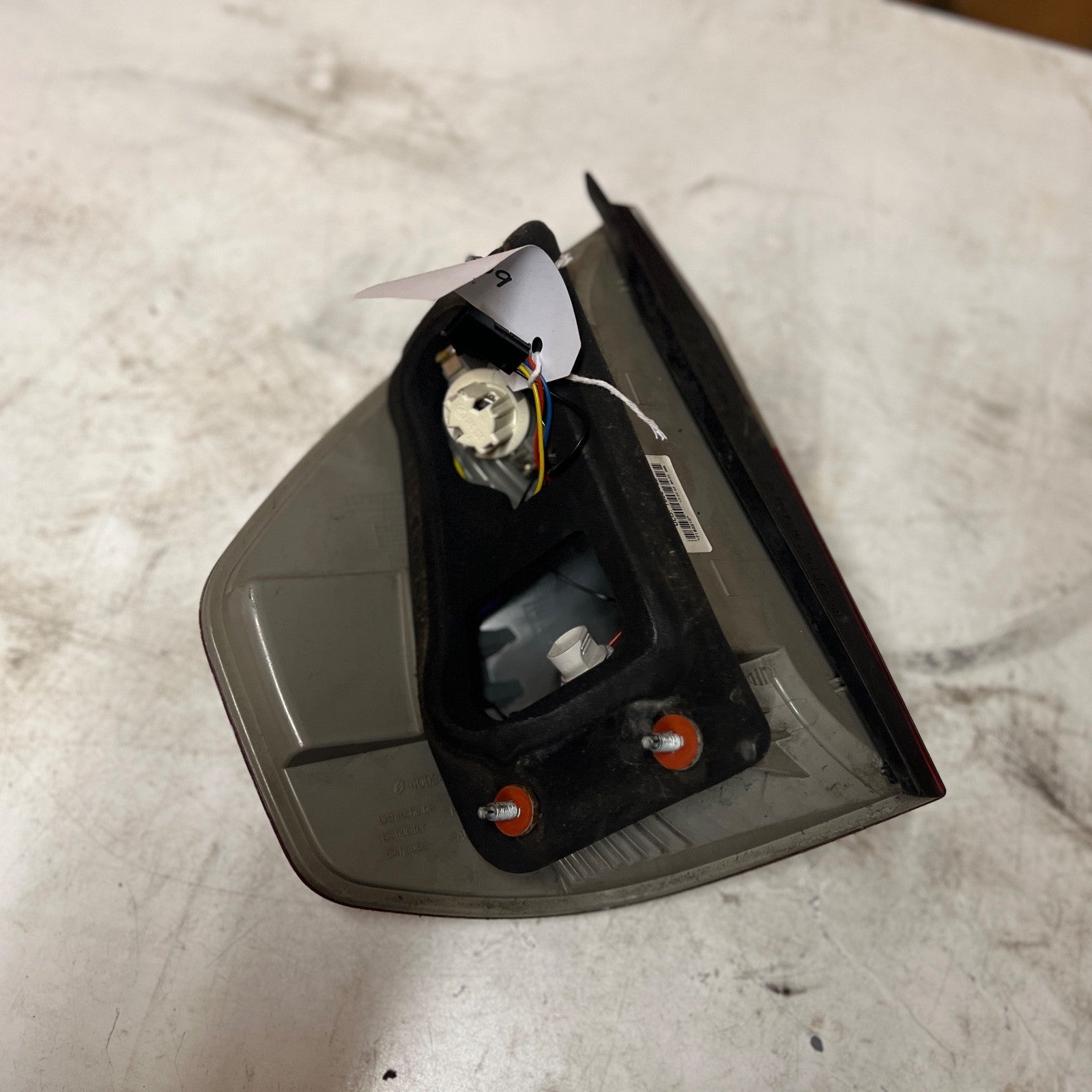 Bmw X3 E83 5dr Suv 2004-2007 Rear/tail Light On Body (O/S) Complete 7162210