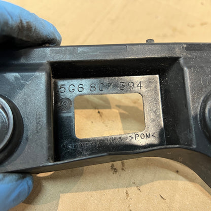 VOLKSWAGEN GOLF MK7 HATCHBACK REAR BUMPER BRACKET RIGHT DRIVER SIDE 5G6807394B