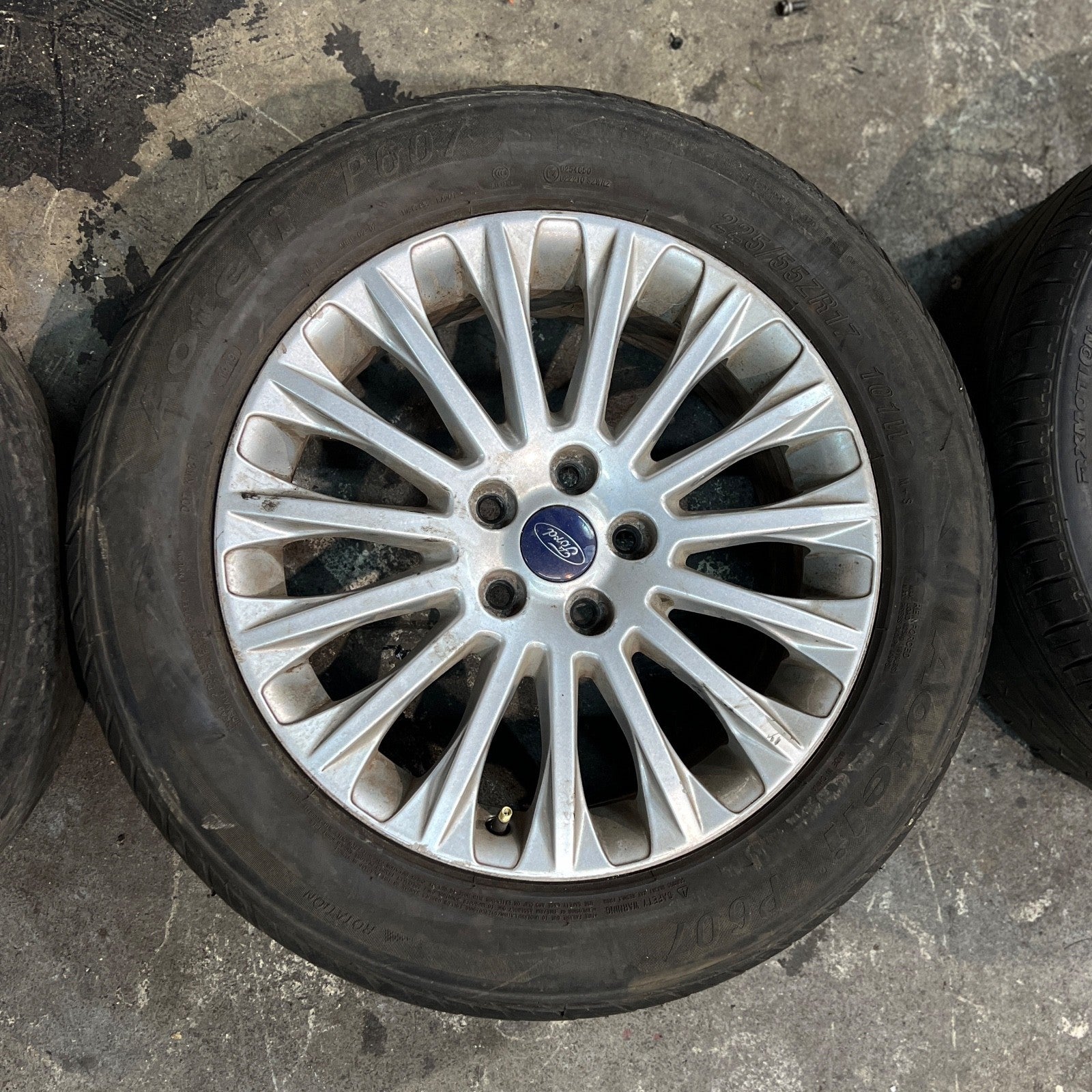 Genuine Ford Alloy Wheels with Good Tyres! 225/55 17 Inch NO CRACKS/WELD/BUCKLES