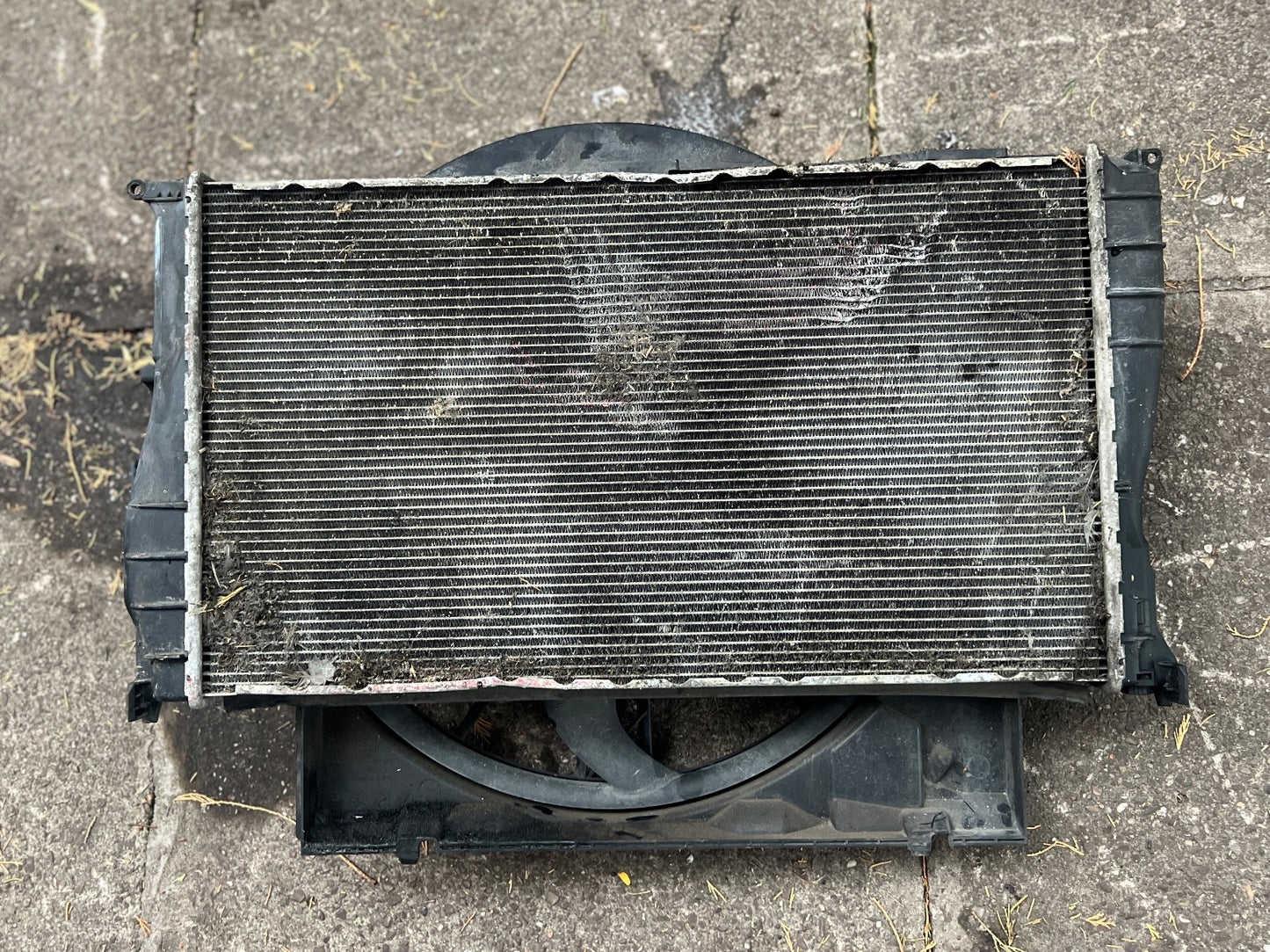 BMW 3 Series 5 Series E90 E60 Diesel Water Coolant Radiator 7789796 4129008