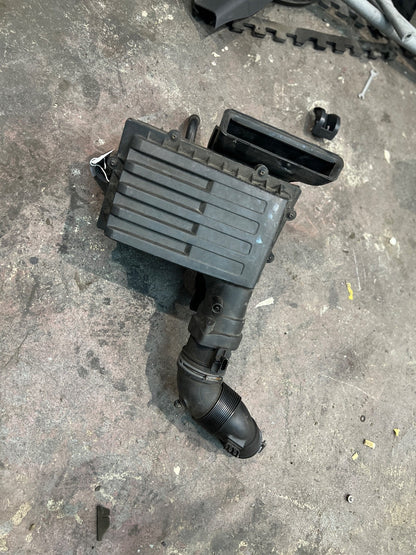 2003-2008 Volkswagen Seat Skoda Audi Intake Air Intake Airbox ZSB50019601AC