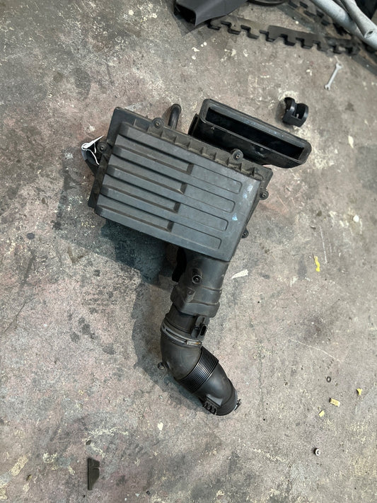 2003-2008 Volkswagen Seat Skoda Audi Intake Air Intake Airbox ZSB50019601AC