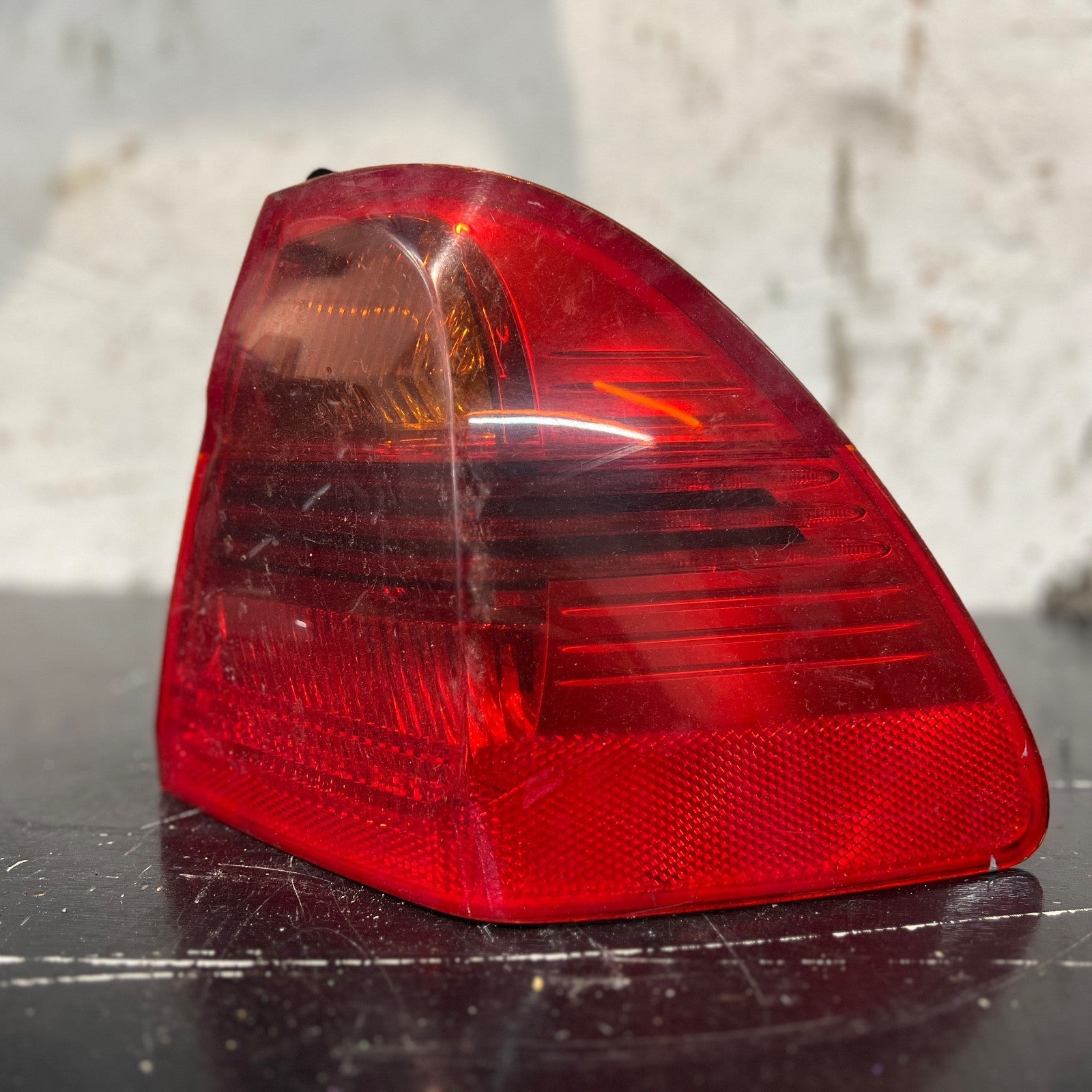 BMW 3 SERIES E91 TOURING 2005-2008 PRE LCI DRIVERS RIGHT REAR TAIL LIGHT 7160062