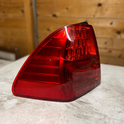 BMW E91 LCI Rear Light Lamp In The Side Panel Left N/S 7289431