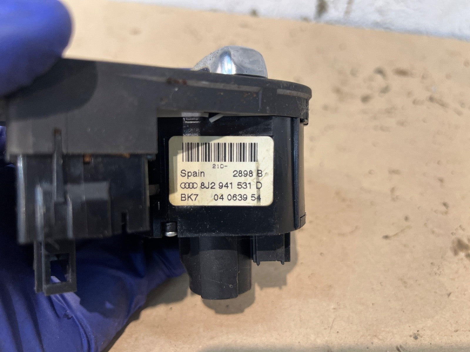 AUDI TT MK2 2006-2014 8J ROADSTER & COUPE HEADLIGHT /FOG LIGHT SWITCH 8J2941531K