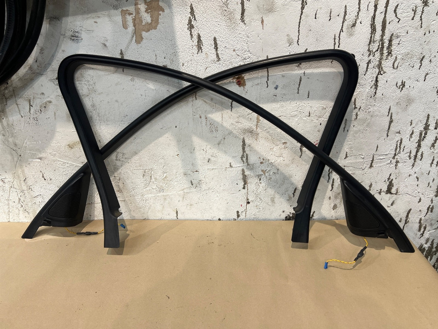 BMW 3 SERIES E90 E91 Window Frame Front Door PAIR Trim & TopHiFi LOGIC7 Tweeters