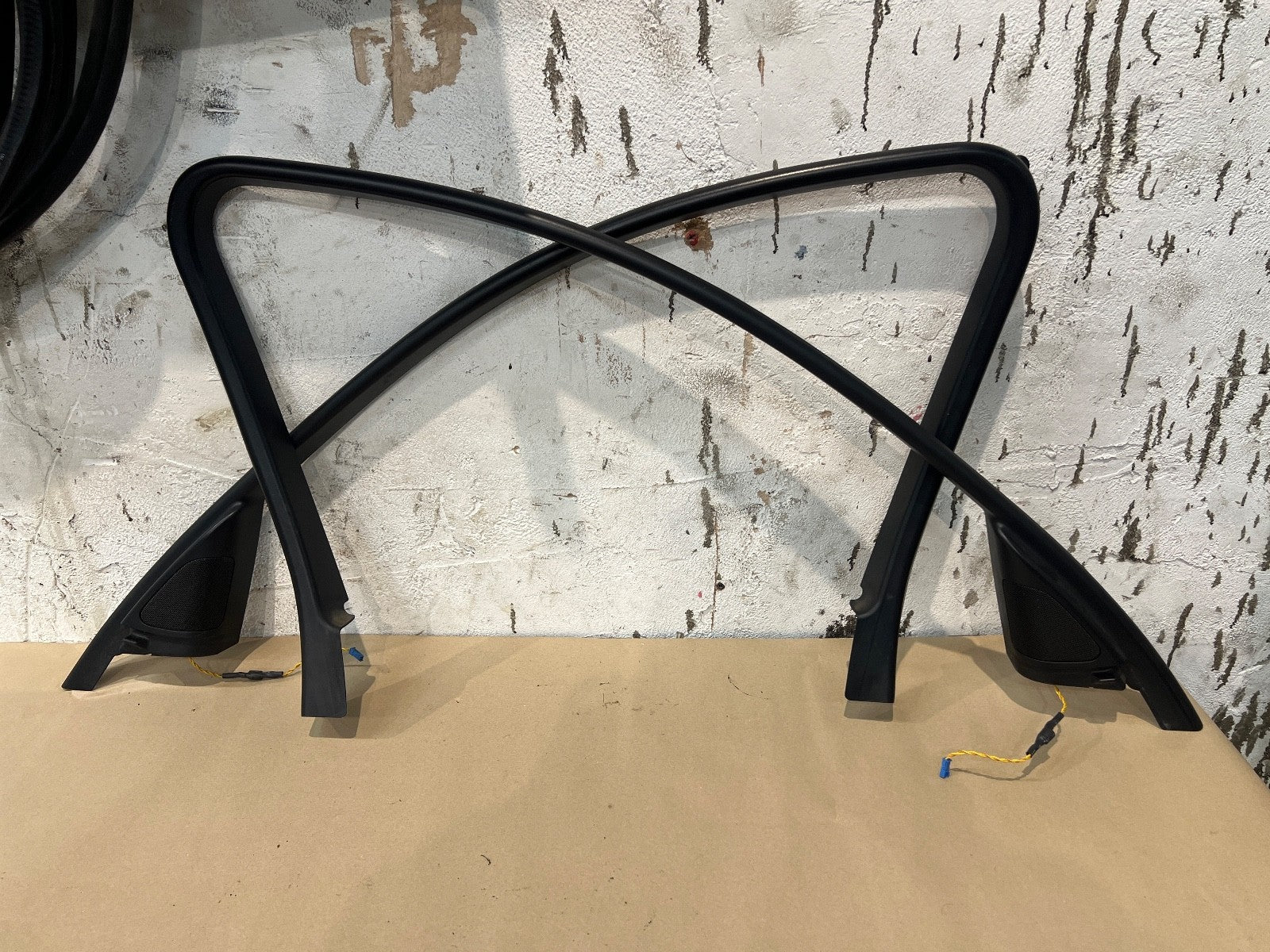 BMW 3 SERIES E90 E91 Window Frame Front Door PAIR Trim & TopHiFi LOGIC7 Tweeters