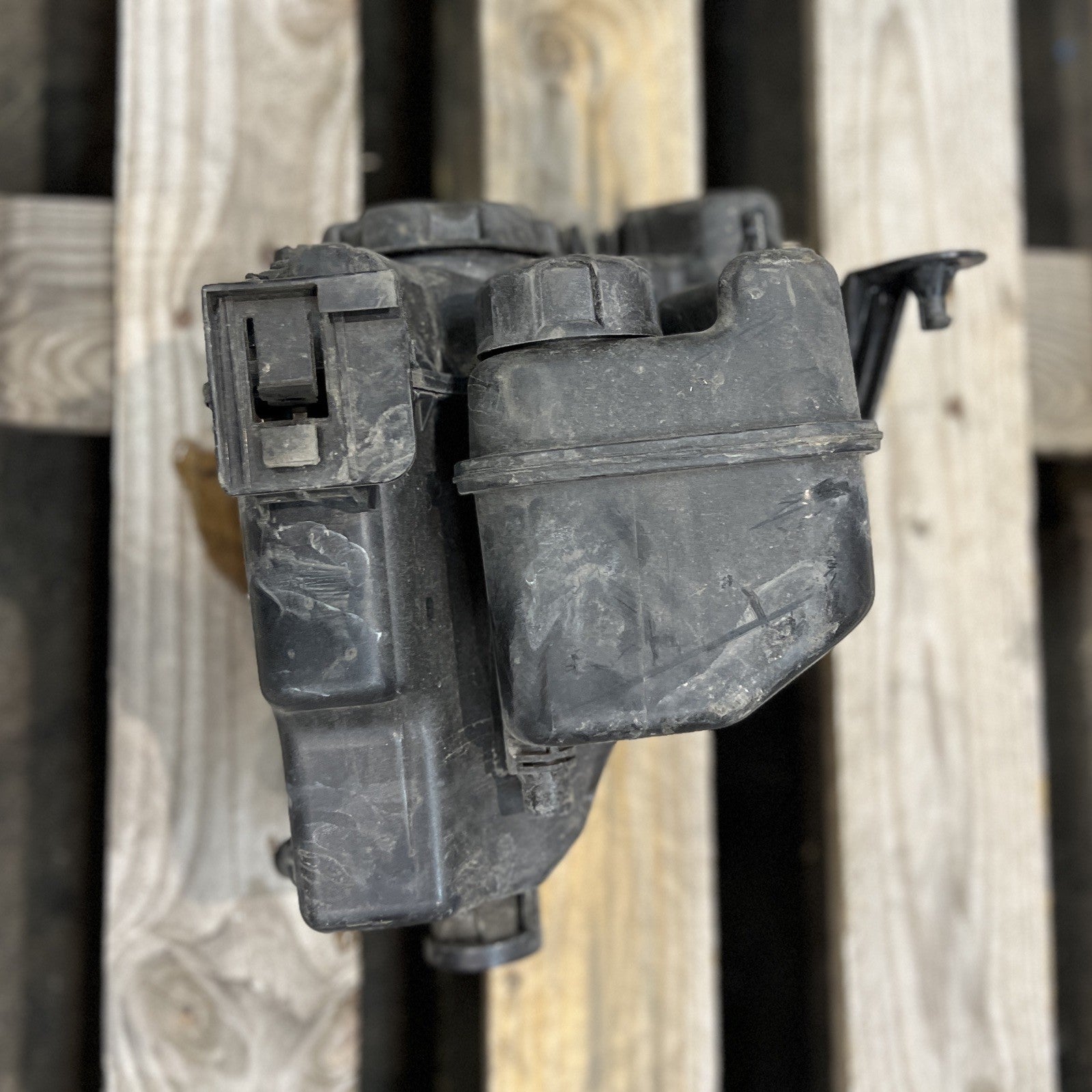 BMW B58 F Series Water coolant expansion tank reservoir Dual 8677649 11564310