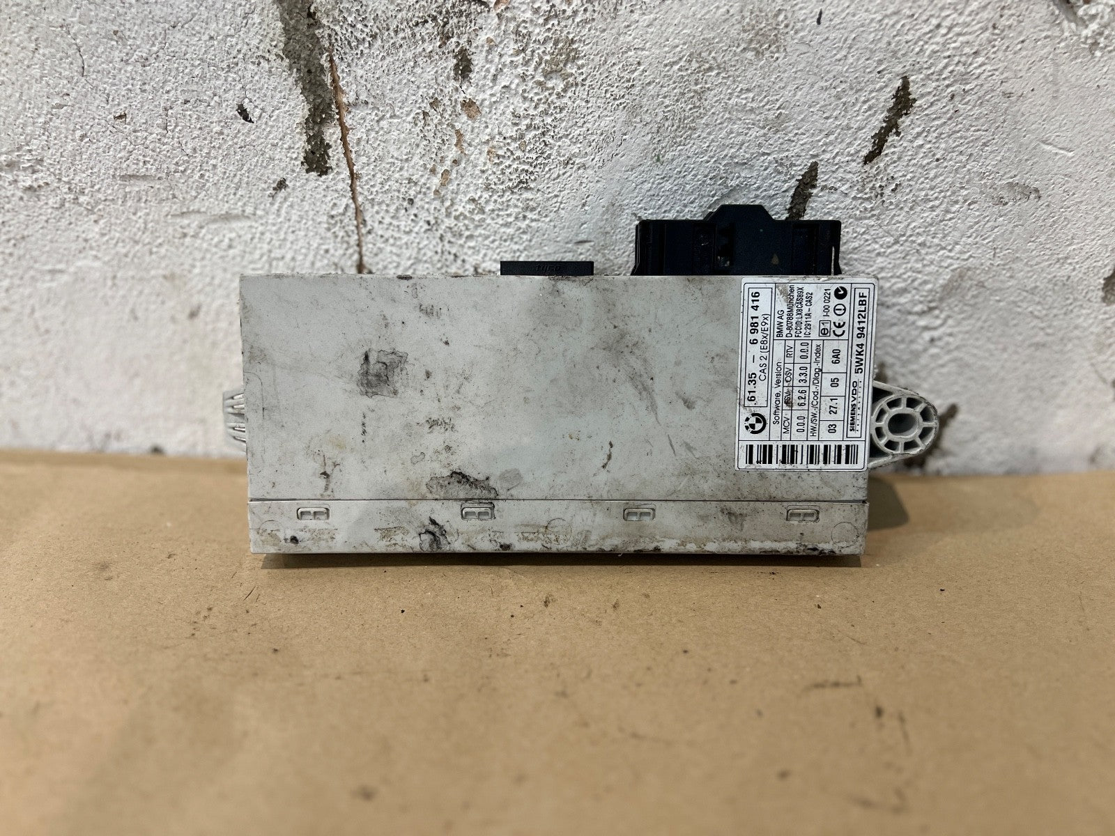 BMW E87 E90 E91 CAS 2 Control Unit ECU Key Reading Module 6981416