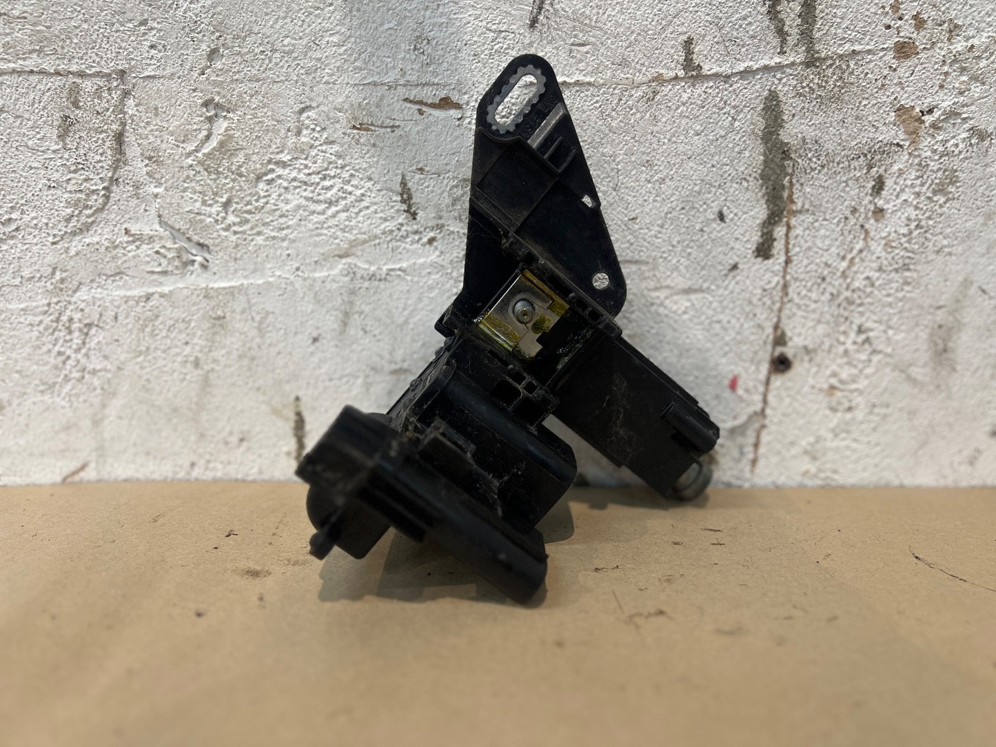 BMW 1 3  F30 F31 F32 F33 F20 F21 DISTRIBUTOR CONTROL UNIT OEM 106887 935615701