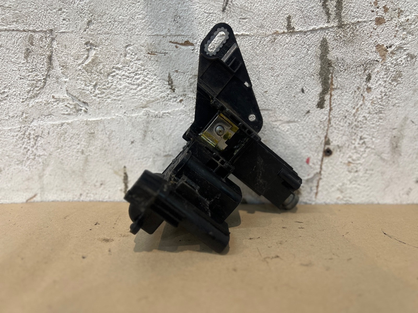 BMW 1 3  F30 F31 F32 F33 F20 F21 DISTRIBUTOR CONTROL UNIT OEM 106887 935615701