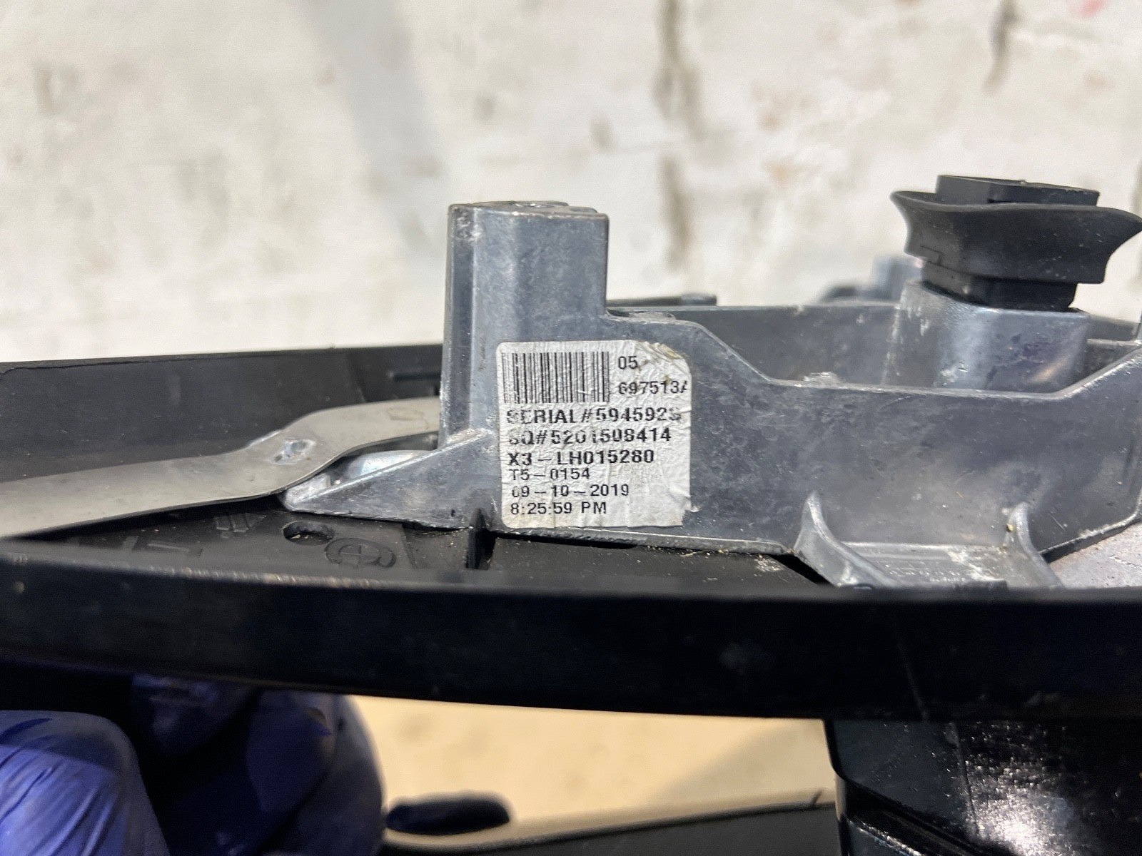 2017-2020 BMW X3 M SERIES F97 WING MIRROR PASSENGER SIDE BLACK 8078747 697512A