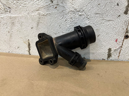 BMW 1 3 5 Series E60 E87 E90 Waterpump Thermostat Connector Flange Pipe 2247744
