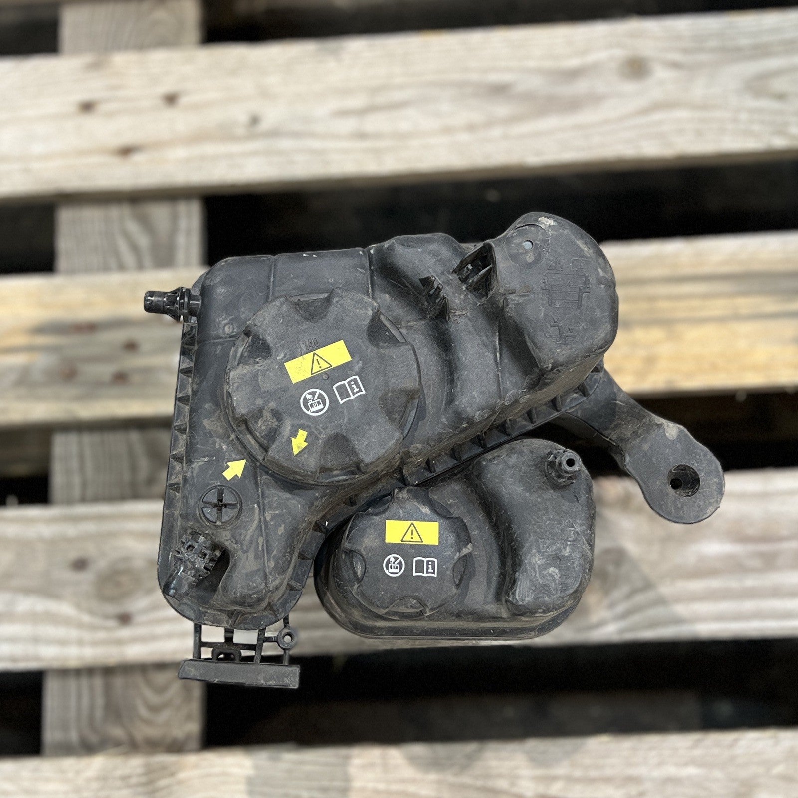 BMW B58 F Series Water coolant expansion tank reservoir Dual 8677649 11564310