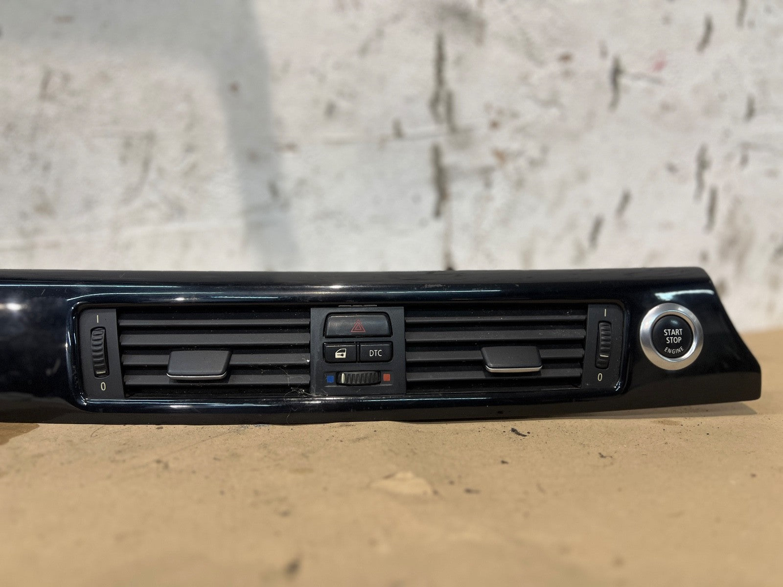 05-13 BMW 3 SERIES DASHBOARD INDIVIDUAL PIANO BLACK TRIM 7132852 E90 E91 E92 E93