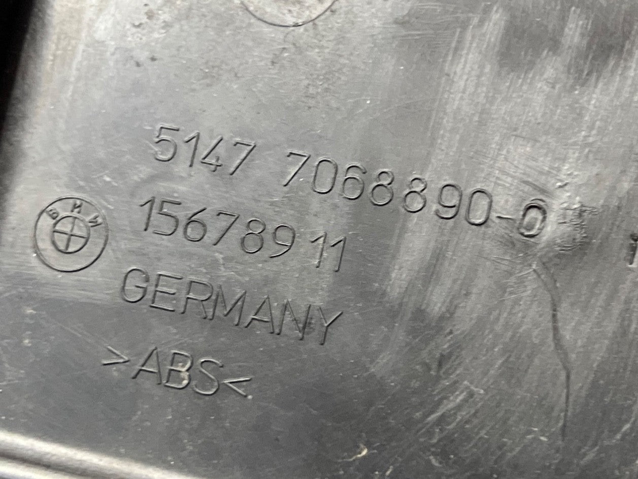 BMW E91 3 Series - Touring - Boot Battery Tray Trunk Cover Trim Panel 7068890