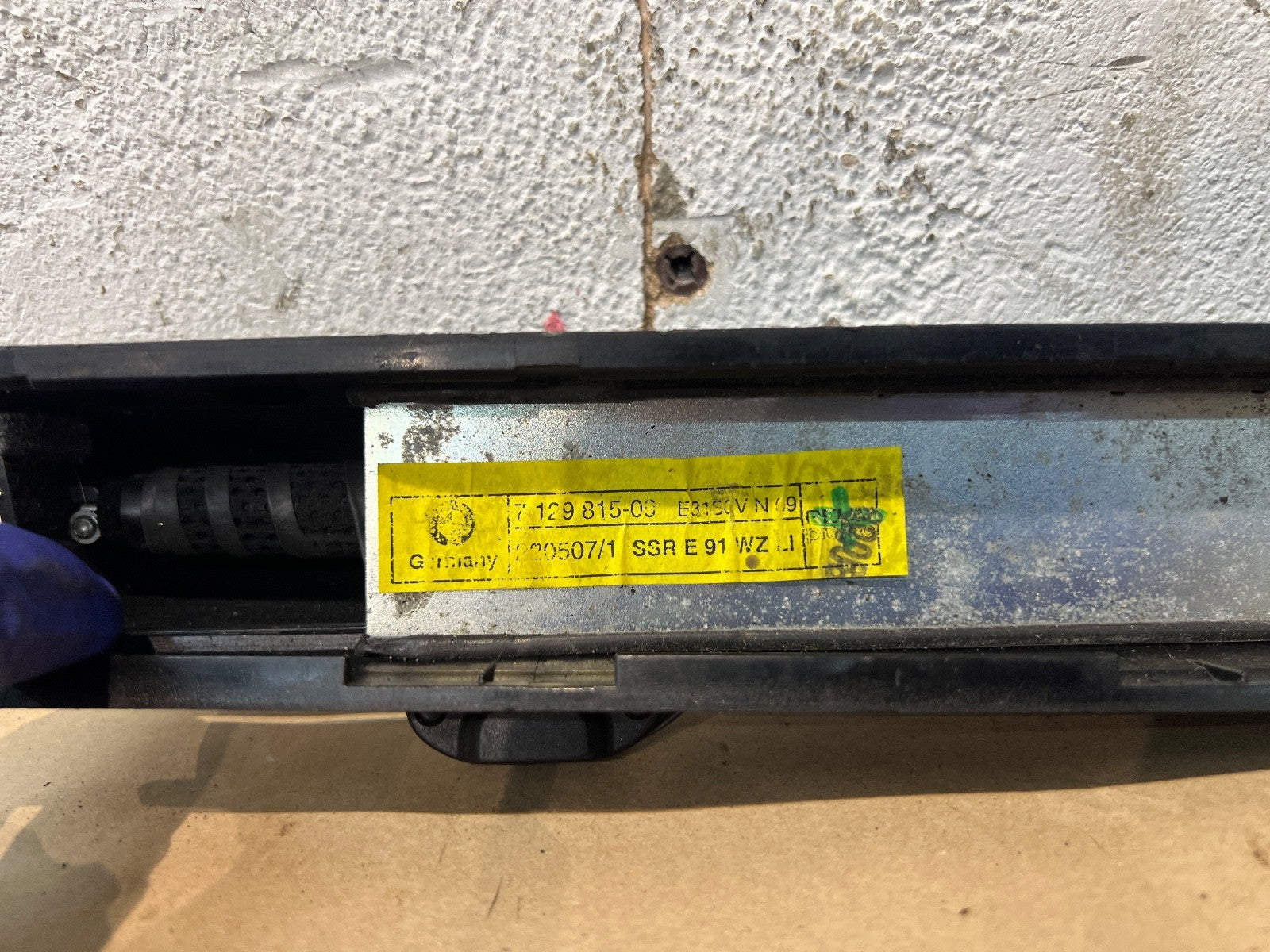 BMW E91 N/S Passenger Rear Sun Protection Roller Blind 7129815