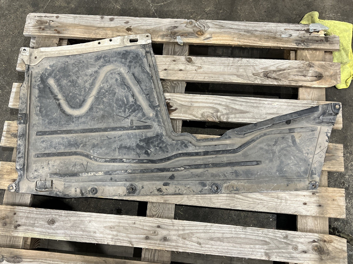 BMW 1 3 SERIES F20 F21 F30 F31 AUTO GEARBOX UNDERTRAY UNDER-TRAY COVER 7241831