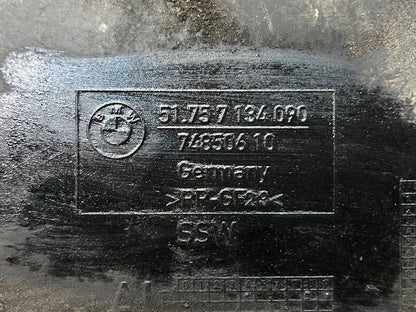 BMW 1 3 series E90 E91 E92 Diesel Gearbox Under Tray Underfloor Panel 7134090