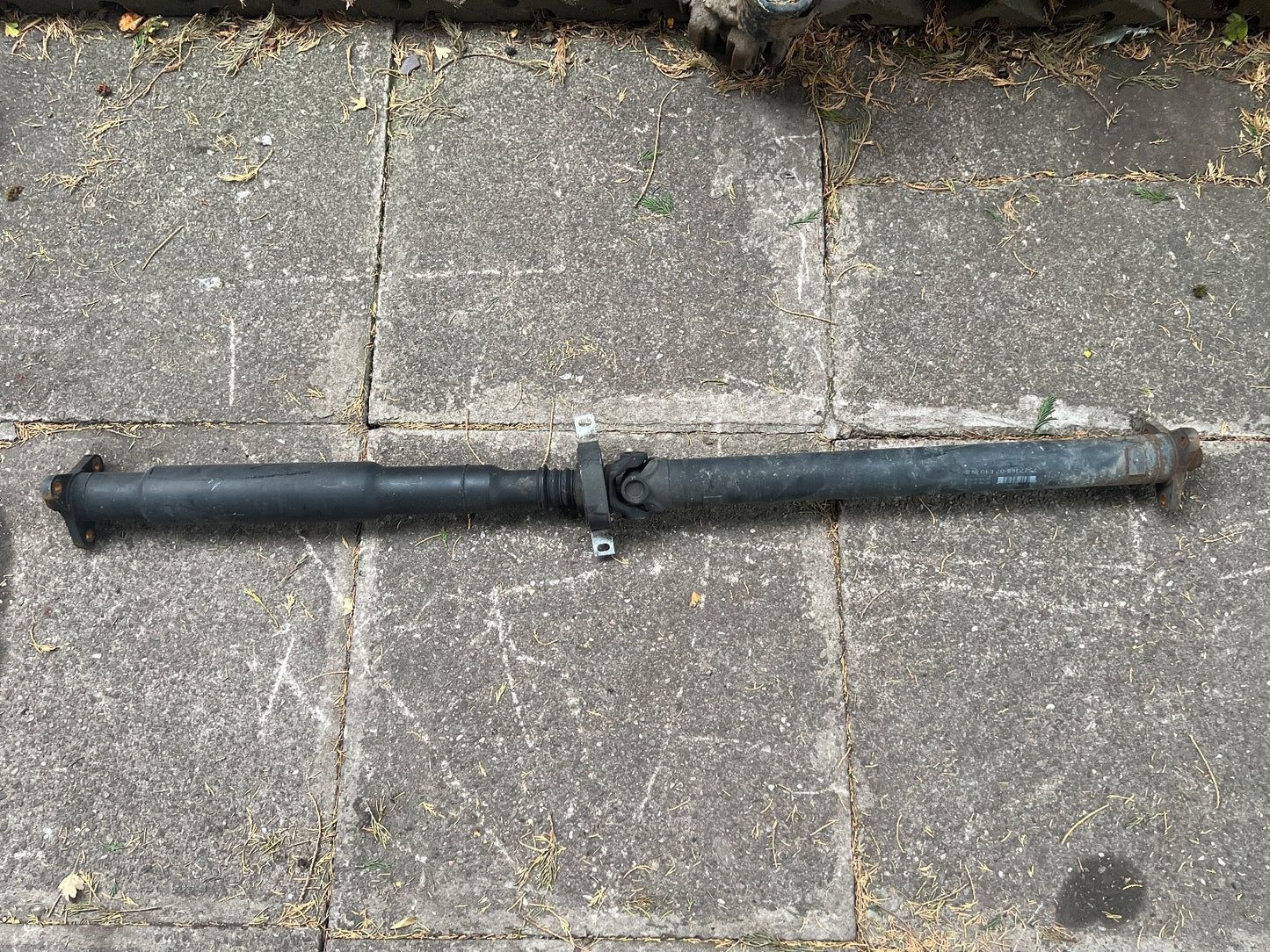 BMW E90 E91 E92 E93 330d 335d M57N2 Automatic PROPSHAFT Balanced 7527368 7573483