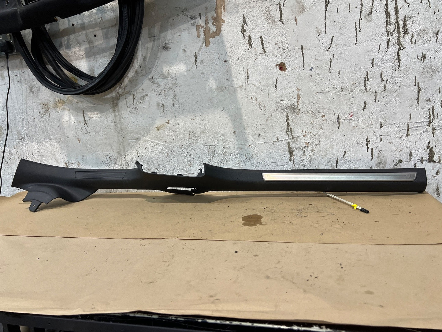 VOLKSWAGEN GOLF GTD MK7 METAL Door Left Interior Sill Trim 5G4853371C 5G4853369