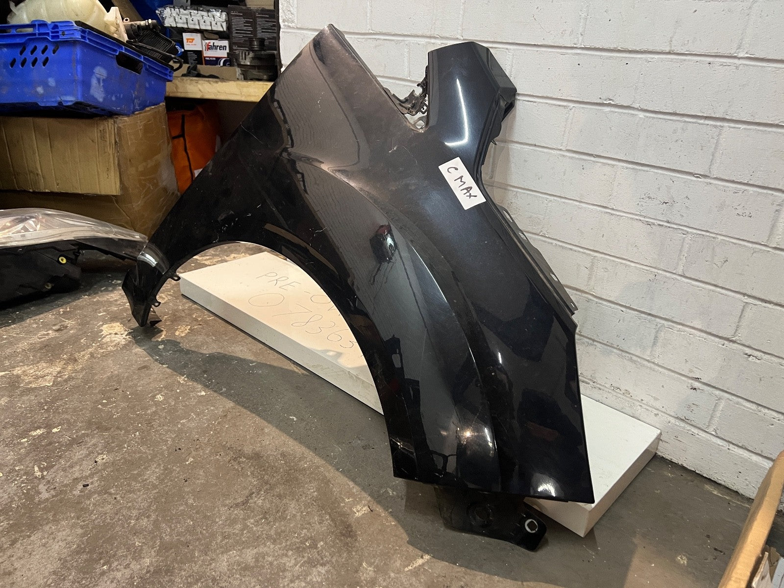 2010-2015 FORD FOCUS C MAX Mk2 5 Door Black O/S Drivers Right Front Wing 1929669