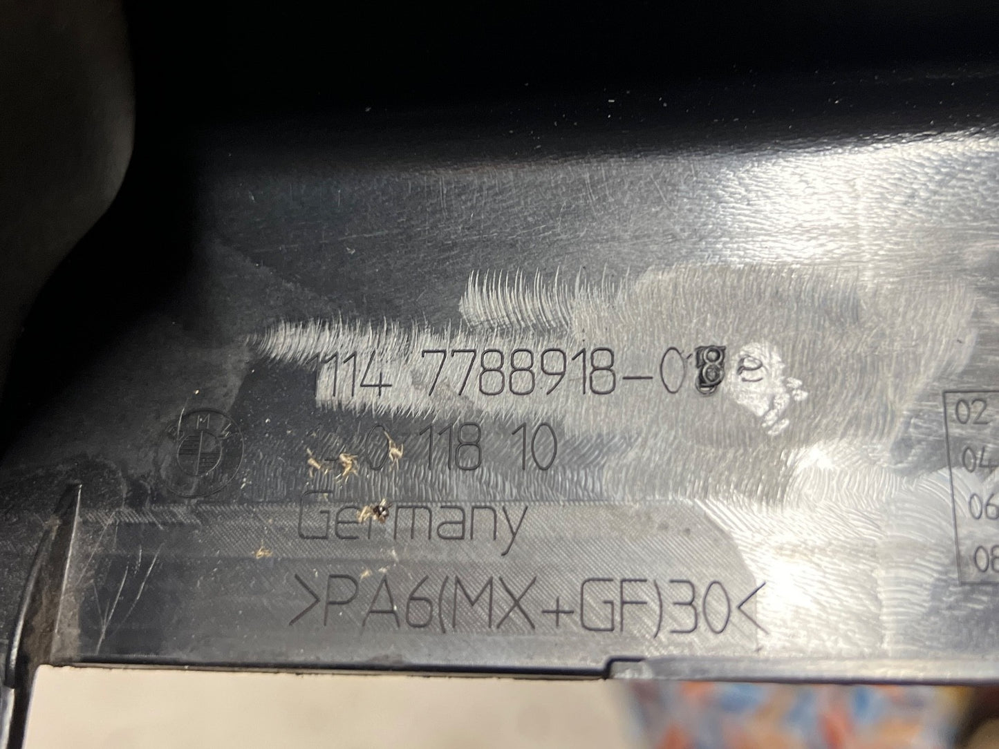 BMW 5 Series E60 E61 2005-2012 M57n Diesel Top Engine Cover Trim 7788918