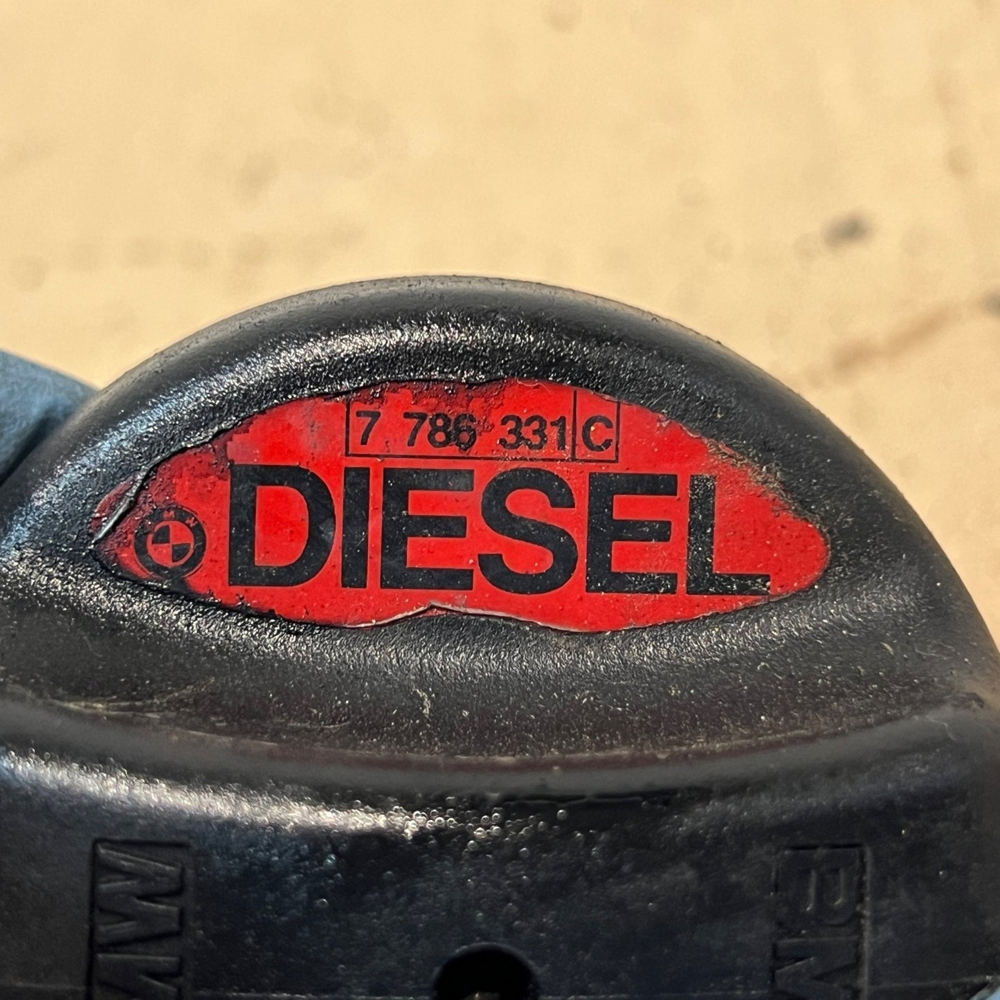 BMW X3 3 5 Series E60 E61 E83 E87 E90 Fuel Tank Filler Cap Cover DIESEL 7786331