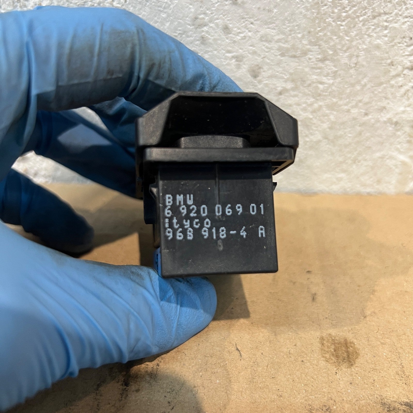 BMW 3 5 X5 Series E46 E39 E53 Cover With Frame OBD Plug Socket Blue Blau 6920069