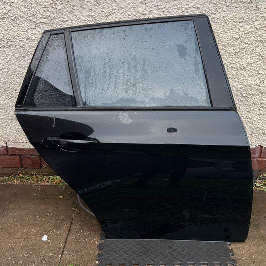 BMW 3 SERIES E91 REAR DRIVER OFFSIDE COMPLETE DOOR PANEL SAPPHIRE BLACK