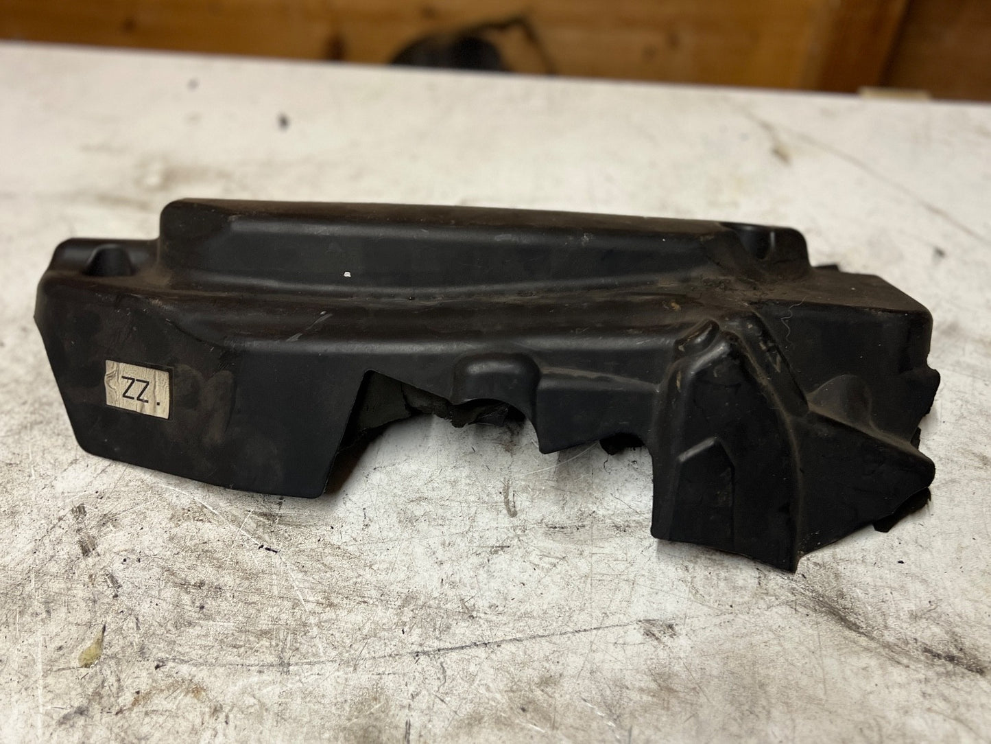 BMW 5 Series E60 E61 2005-2012 M57n Diesel Top Engine Cover Trim 7788918