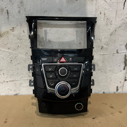 HYUNDAI I30 MK2 2012-2017 AC AIR CON HEATER CLIMATE CONTROLS 97250-A6040GU