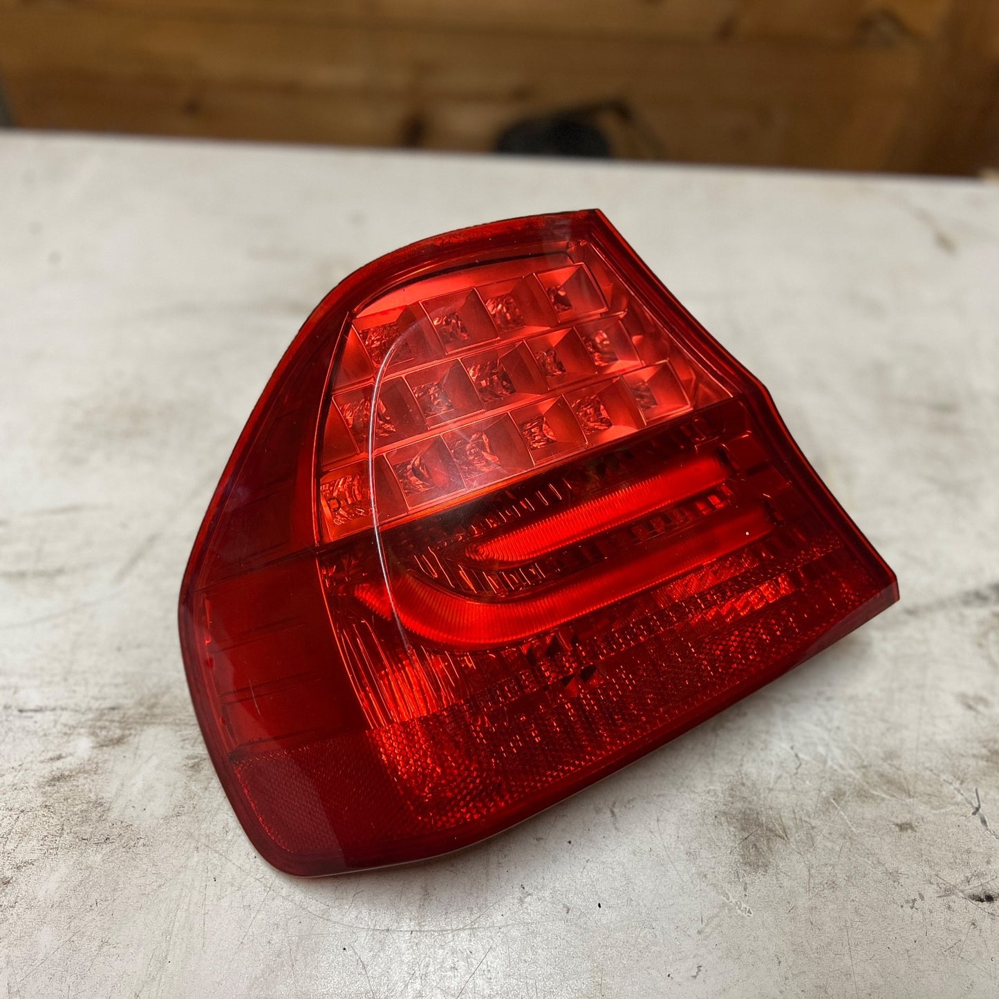 BMW E90 LCI Rear Tailgate Taillight Lamp Light Outer Left N/S 7289425