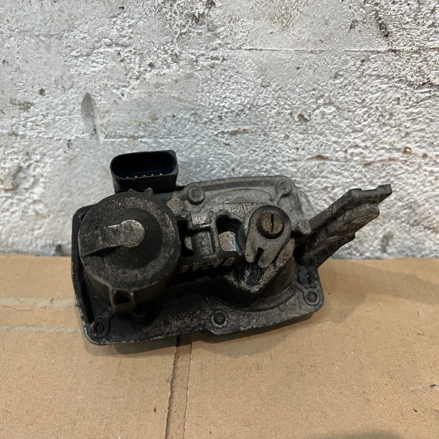 PIERBURG VOLKSWAGEN SKODA SEAT AUDI EXHAUST MANIFOLD VALVE FLAP DIESEL 51500203