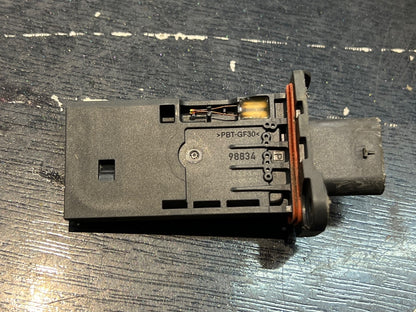 BMW Bosch OEM Genuine F20 F22 F30 F32 F36 G30 LCI AIR MASS FLOW SENSOR 8605565
