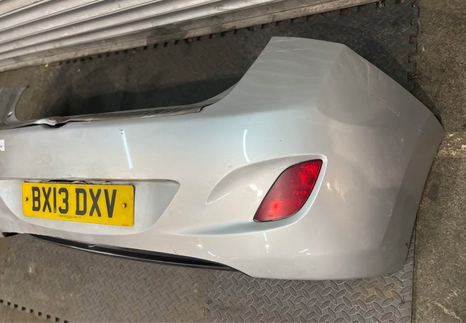 2013-2017 HYUNDAI I30 Mk2 5 Door Hatchback Silver Rear Bumper 86610A6010