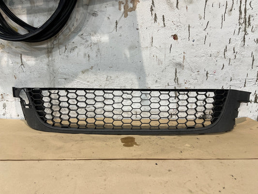 Front Bumper Centre Grille for Volkswagen Scirocco 2008 to 2014 OE 1K88536779B9