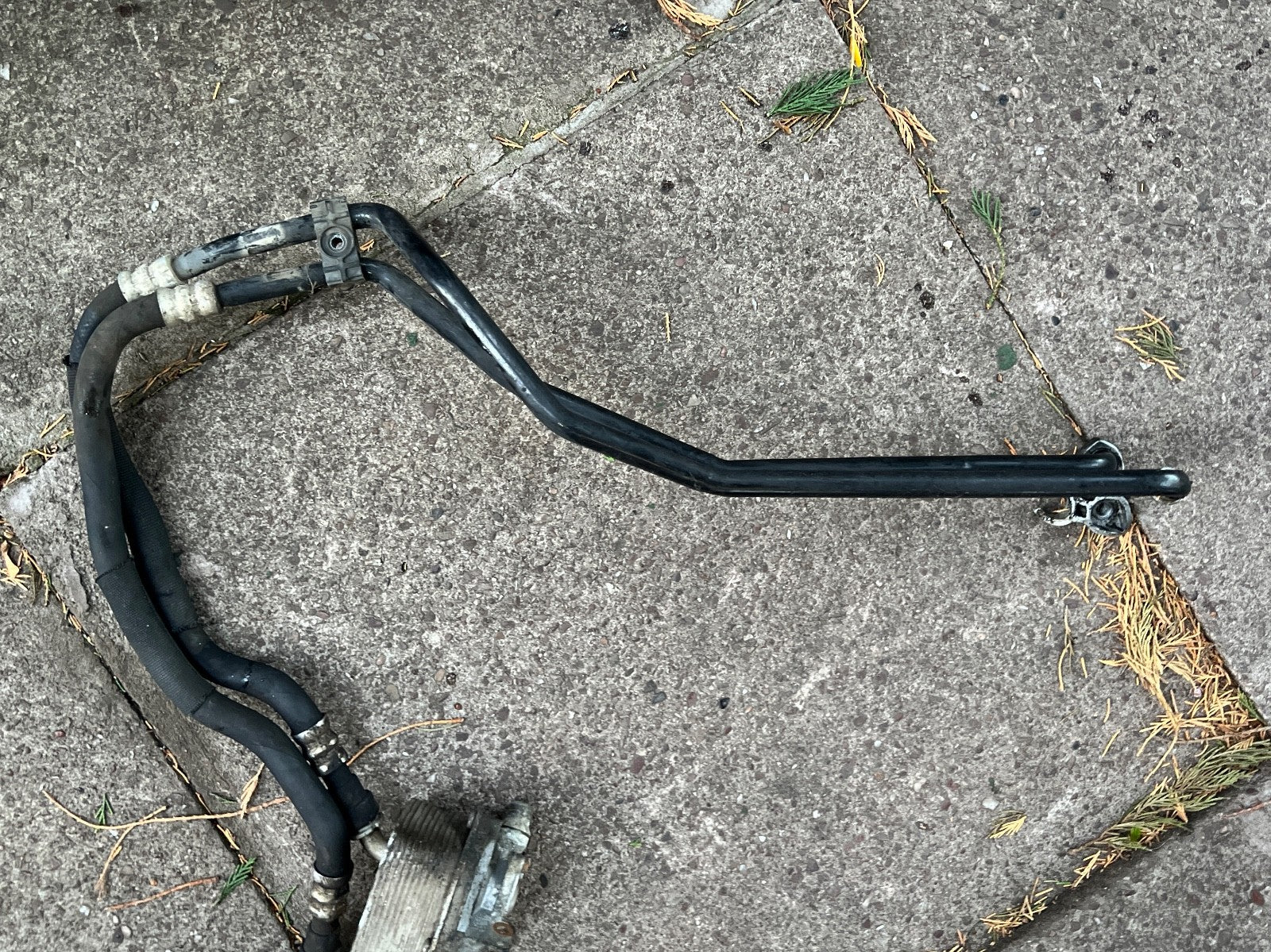 BMW E90 E91 E92 E93 330d 335d Oil Cooler with Lines Automatic Gearbox 7529499