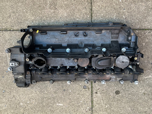 BMW E46 E60 E61 E83 E53 E90 330d 530d X3 X5 3.0d ROCKER COVER 7789395