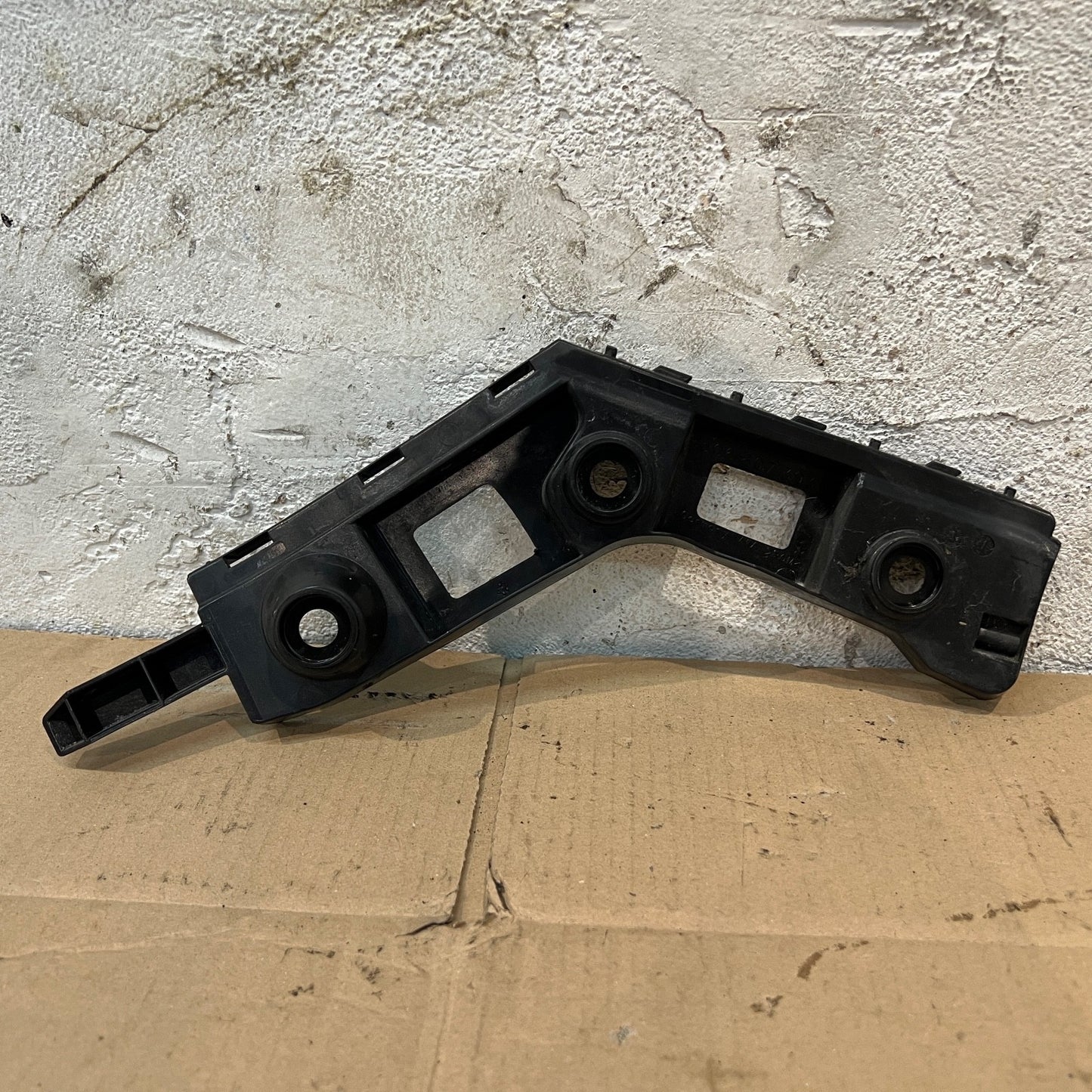 VOLKSWAGEN GOLF MK7 MK7.5 5DR HATCH REAR BUMPER BRACKET LEFT SIDE 5G6807393B