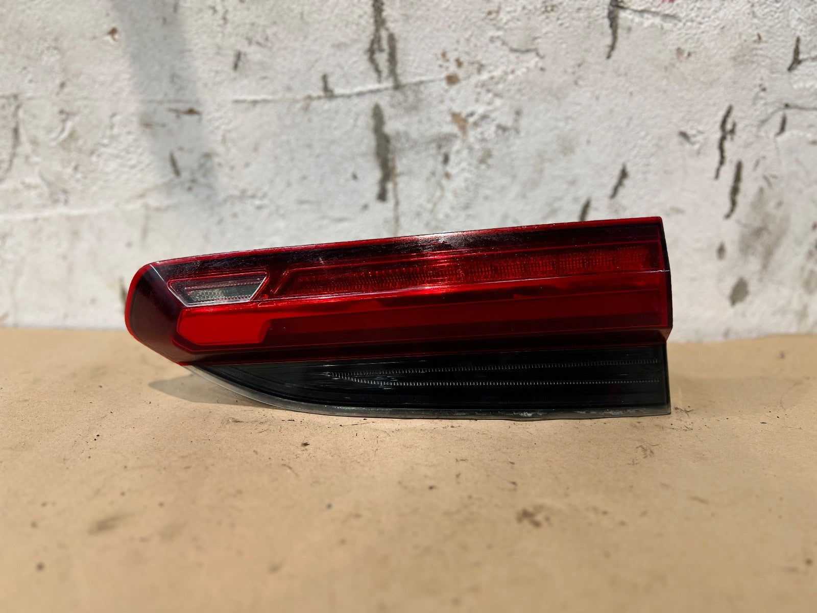 2017-20 BMW X4 REAR INNER TAIL LIGHT LH PASSENGER SIDE 4 DOOR COUPE H7743379709