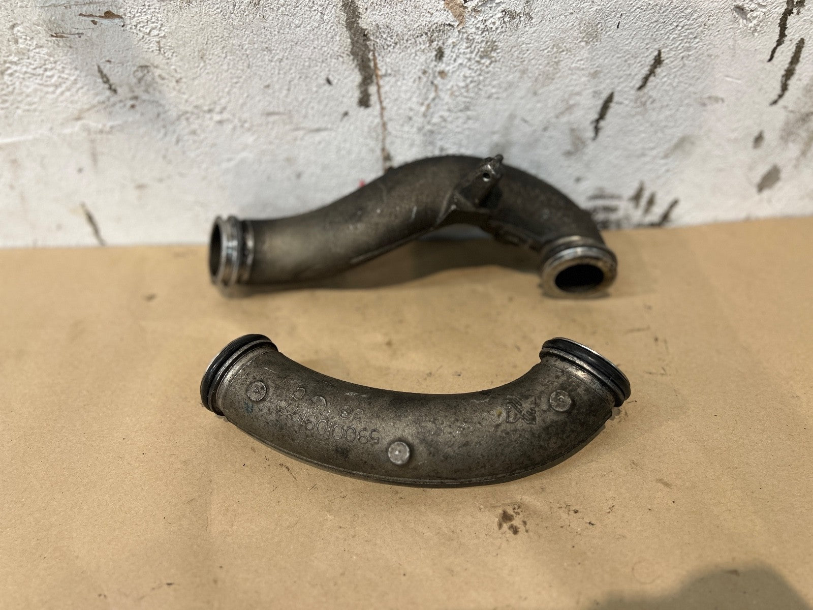 BMW 35d M57n 286 BHP Turbo Connection Charge Pipe Pair 59001091177 59001091178