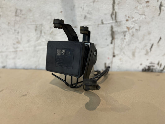 BMW F20 F21 F22 F23 F30 F31 F32 F33 DSC Hydro Braking Unit Pump 6875558 6875559