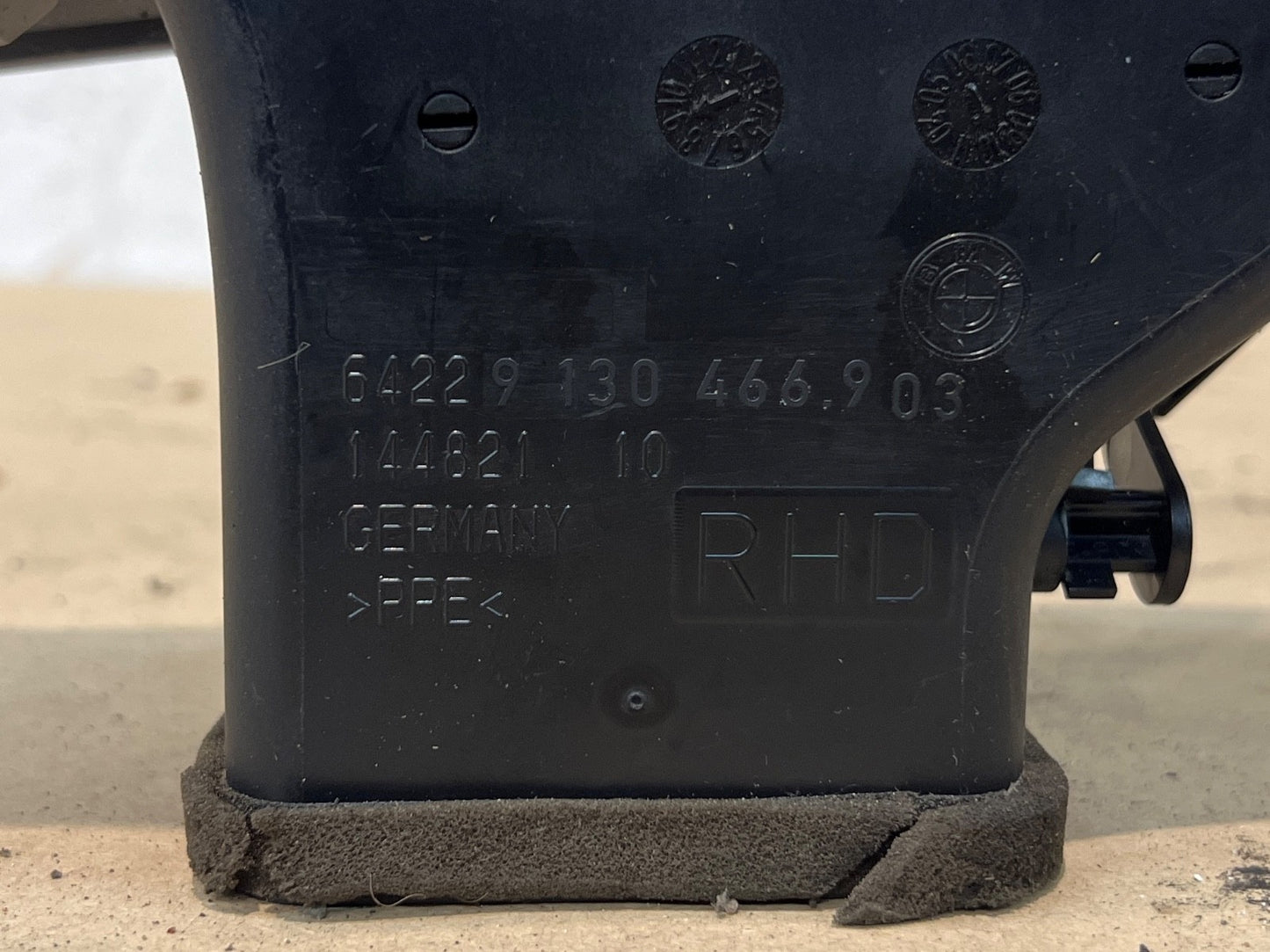 BMW 3 SERIES E90 2005-2013 Right Drivers Front Dash Heater Air Vent 9130466