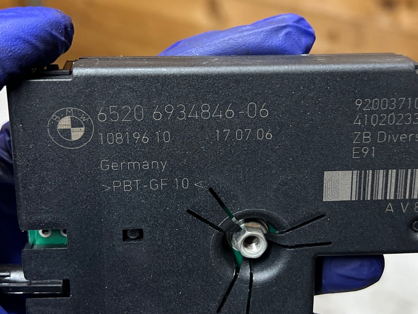 BMW 3 Series E91 E91N LCI Antenna Amplifier Diversity 9193841 6934846