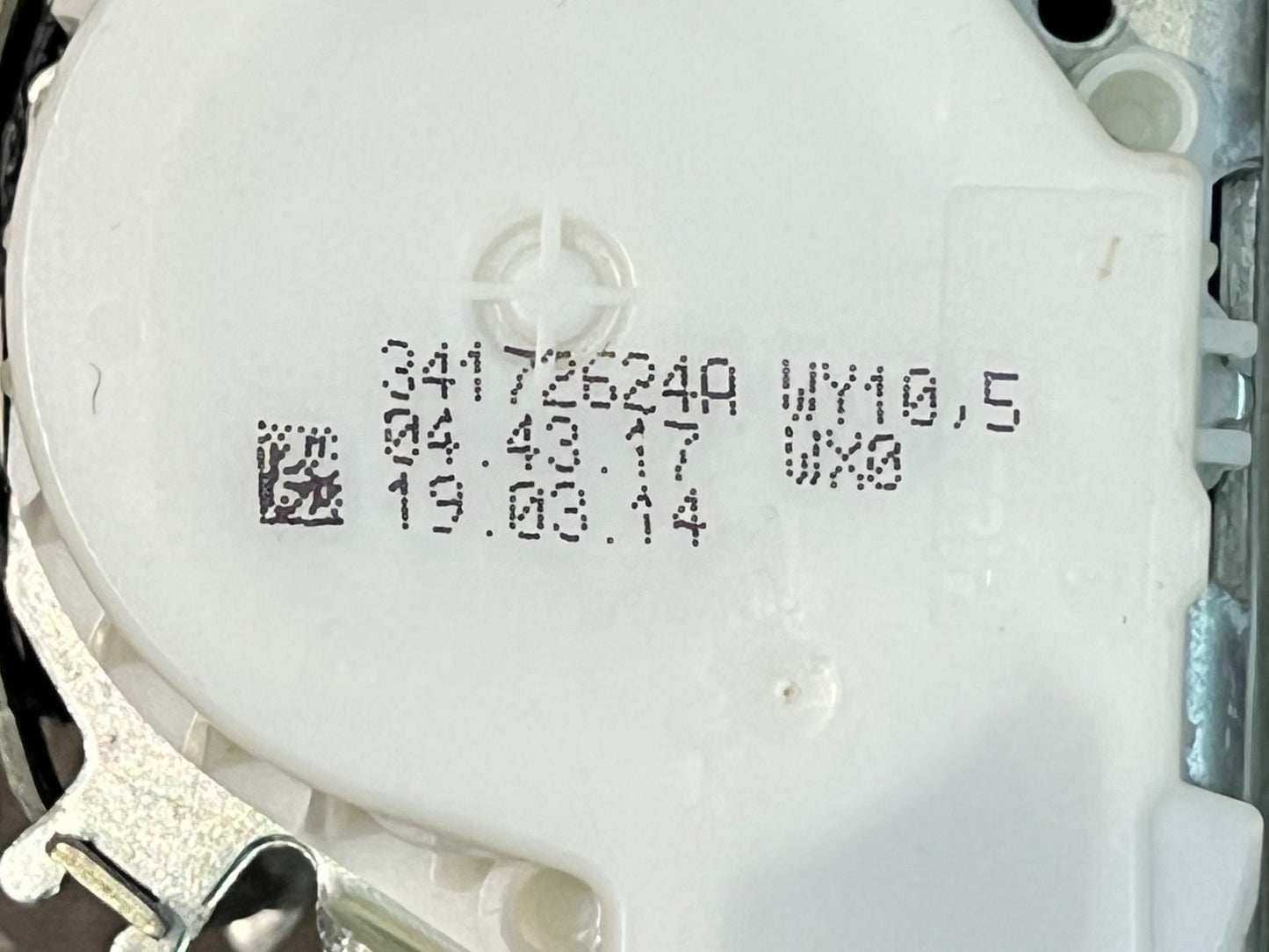 VW Golf MK7 Nearside Front Seatbelt Pretensioner WX0WY10.5 Used - Fits 2013-2020