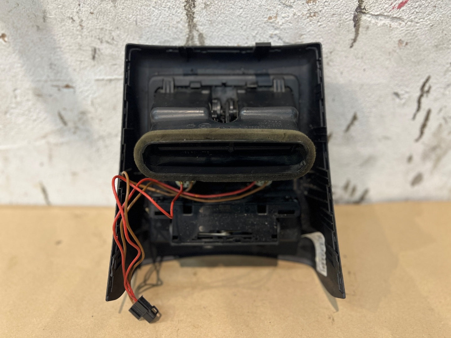 BMW 3 Series E90 E91  Rear Air Vent with Dual 12V Socket 7804171